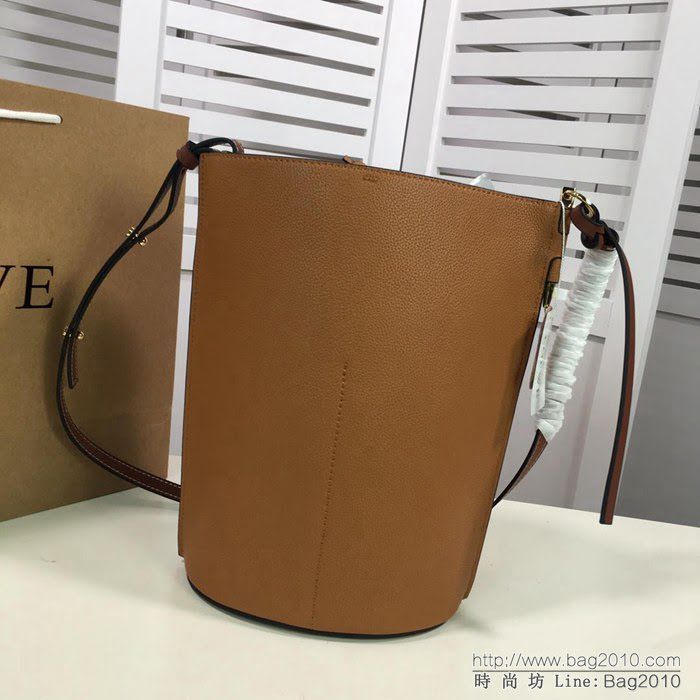 LOEWE羅意威 原單五金 最新geta水桶包 簡單時尚 百搭肩背包 3040  jdl1131